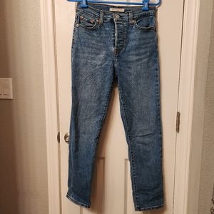 Levi's wedgie straight jeans size 26